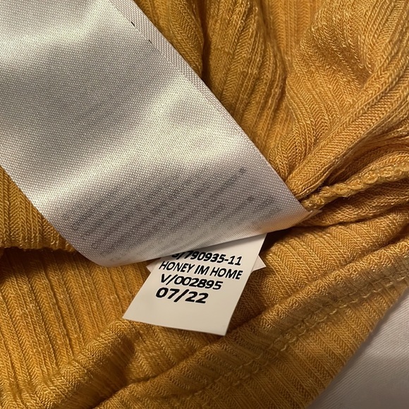Old Navy - NWT - size medium - Luxe top - Color name is “Honey I’m Home” - Picture 5 of 5
